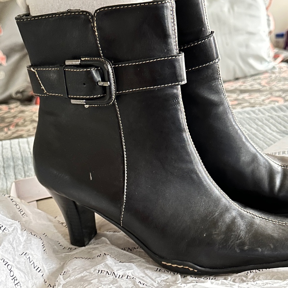 Aersoles Black Ankle Boots